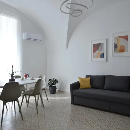 Casa Dante * Catánia